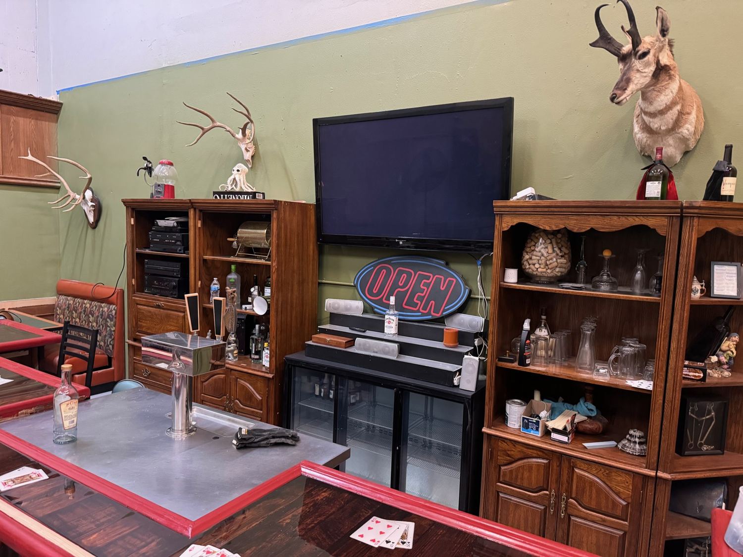 Bar dressing examples — selected production look