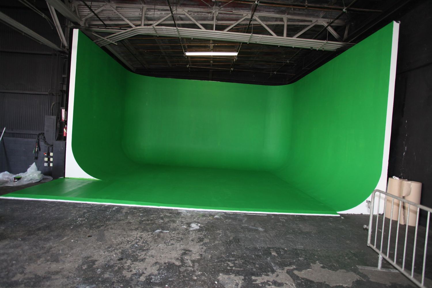 Green-screen cyclorama — wide view