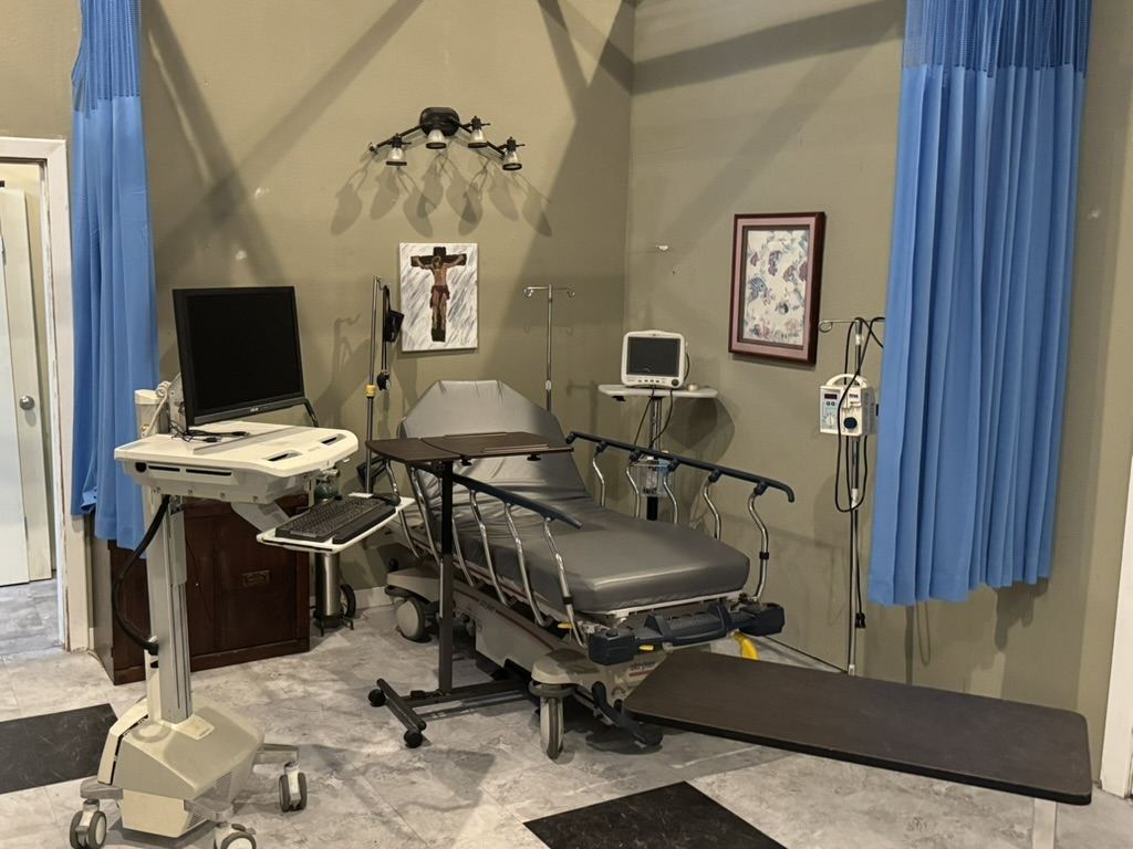Hospital-room dressing example